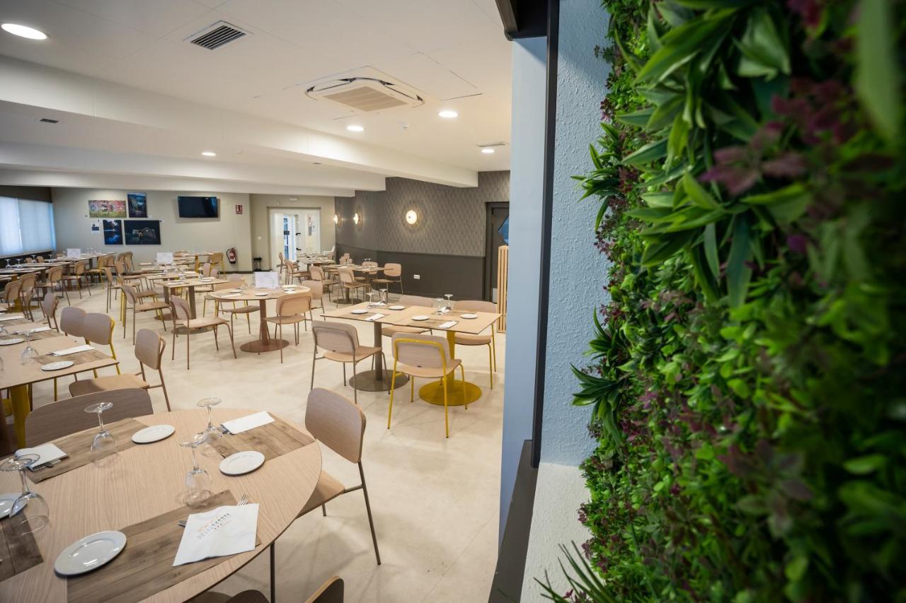 Hotel Restaurante Cadosa 索里亚 外观 照片
